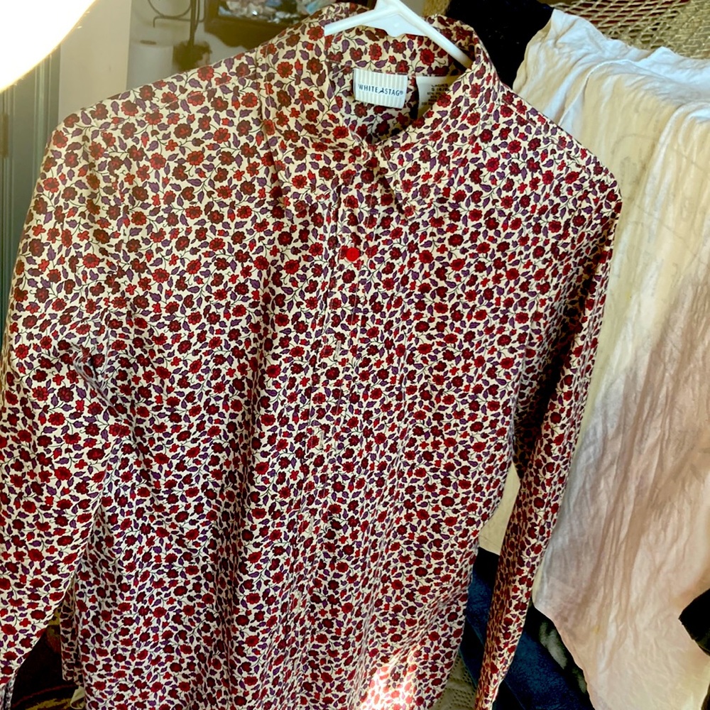 White Stag- size S (4/6) ladies long sleeve floral button down shirt
